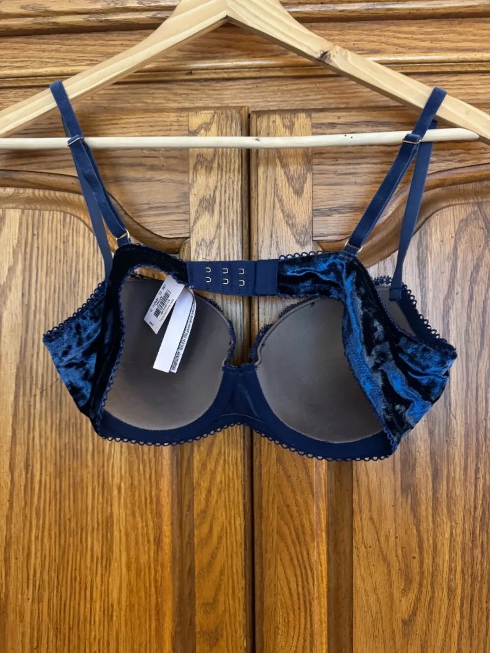 Victoria's Secret Navy Blue Lace Underwire Bra